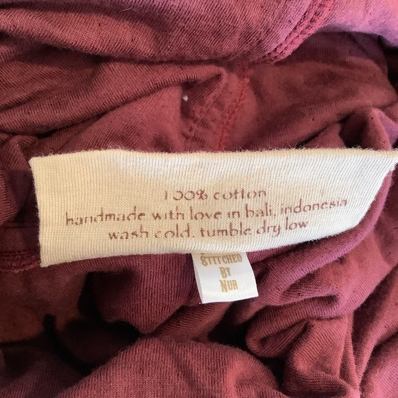 Murkobeye Burgundy Cowl Neck “Flow Shirt” Size Small Made in Bali - Picture 8 of 9